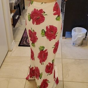 Stunning fishtail long skirt